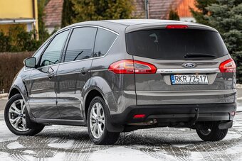 FORD S_MAX - 6