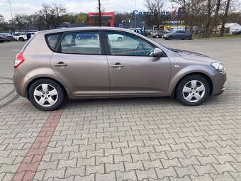 Ceed 1.4 Benzyna - 6