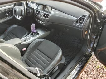 Renault Laguna III Liftback - 6