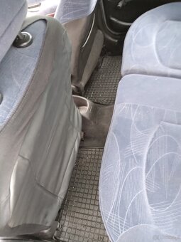 Sprzedam Peugeot 2061,4 benzyna 2003 rok - 6