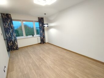 Mieszkanie o pow. 42m2, III p., po remoncie, ul. Serbinowska - 6