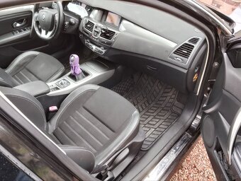 Renault Laguna III Liftback - 6
