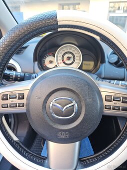 Sprzedam Mazde 2 sport - 6