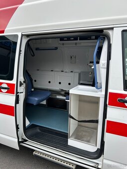 VW T5 2.0 TDI Ambulans / Karetka - DSG 4x4 - 6