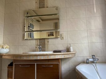 Posiadłość z domem o pow.241.40 m2, Kol. Skarszewek - 6