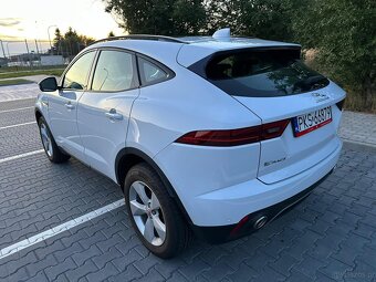 Jaguar E pace niski przebieg virtual cockpit 4x4 Zamienię - 6