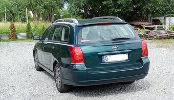 toyota avensis kombi - 6
