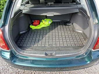 toyota  avensis   kombi - 6