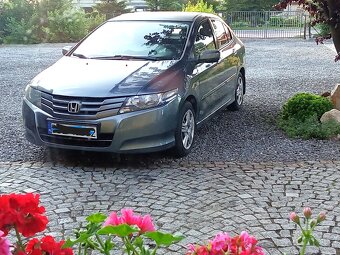 Honda CITY sedan 2009 rok - 6