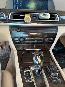 BMW 750i xdrive 2009 - 6