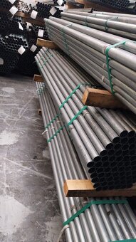 Pozinkované sloupky 2 m a 2,3 m Jarnołtów ,100 m od hranic - 6