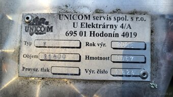 Winiarki ze stali nierdzewnej UNICOM o pojemności 11 400 l - 6