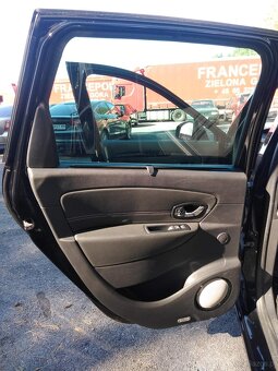 Renault Grand Scenic III Grand BOSE Edition - 6
