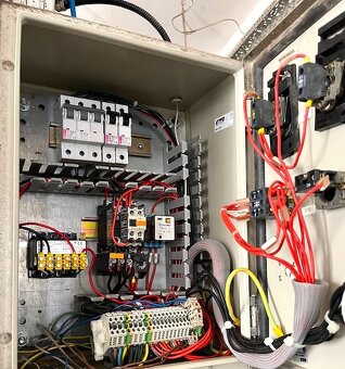 Szlifierka pionowa O.M.A do elementów krzywoliniowych - 6