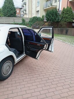 Mercedes-Benz W124 - 6
