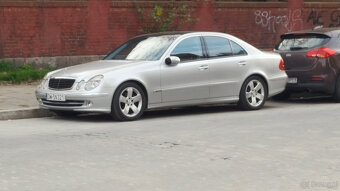 Mercedes W 211 B.Zadbany - 6