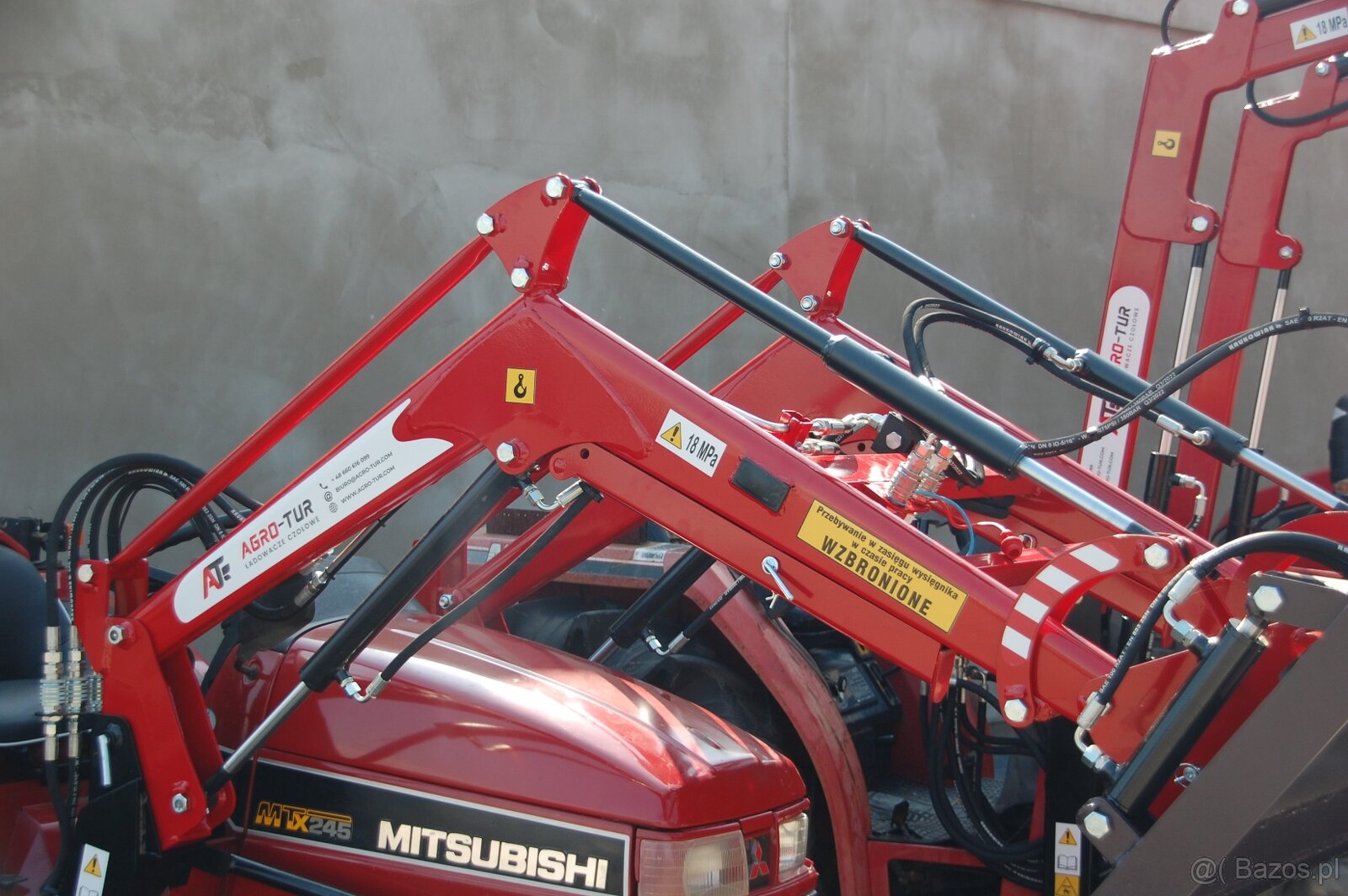 Nowy Ładowacz TUR z Samopoziomowaniem do Traktorów Mitsubish - 7