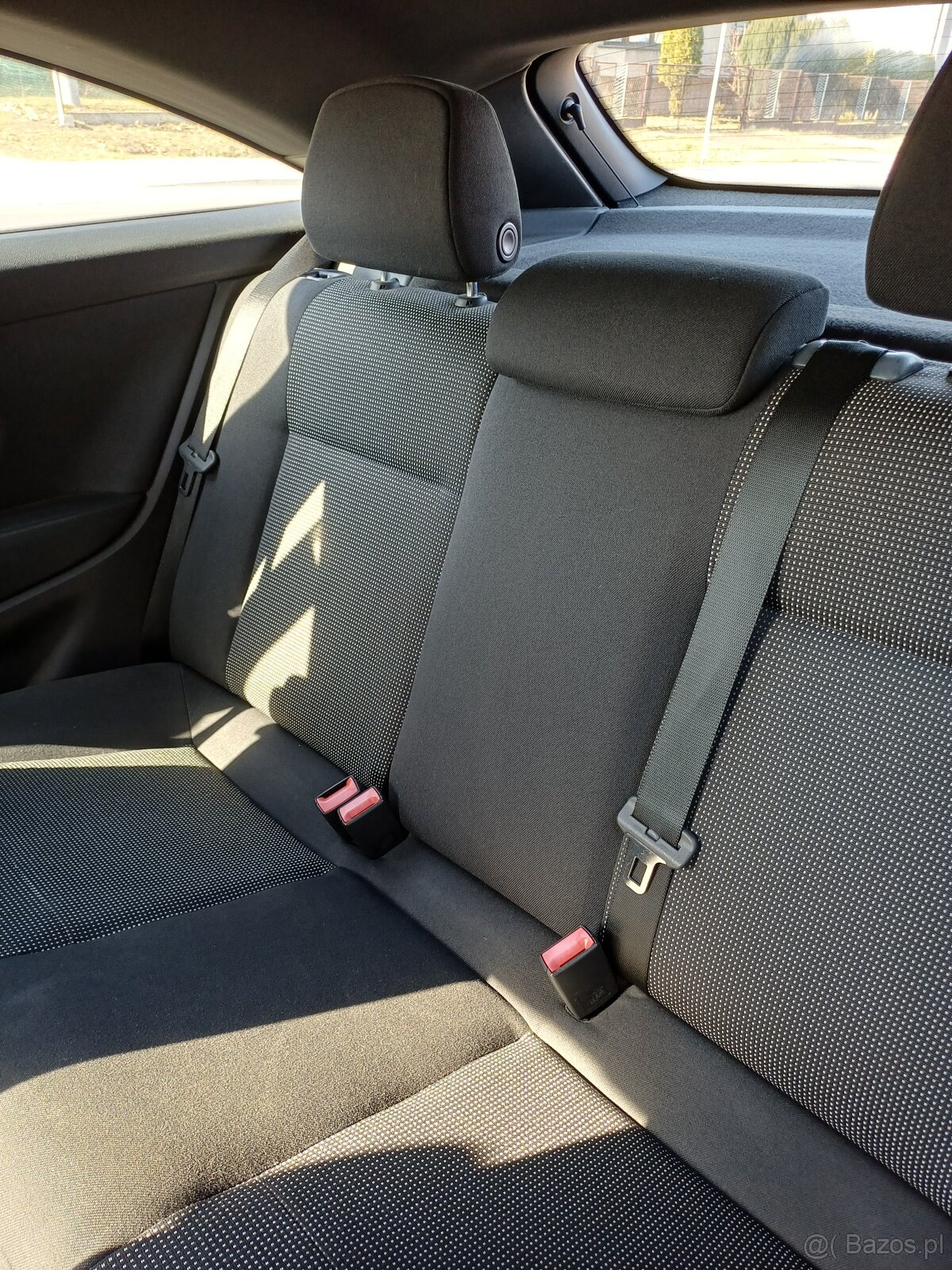 Opel Astra H 1.6 GTC 2006r - 7