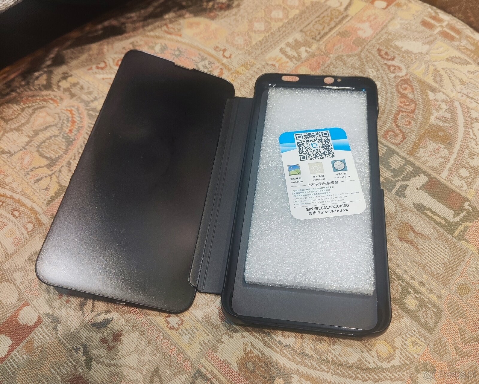 Etui do telefonów typu "Clear View Standing Cover" - 7