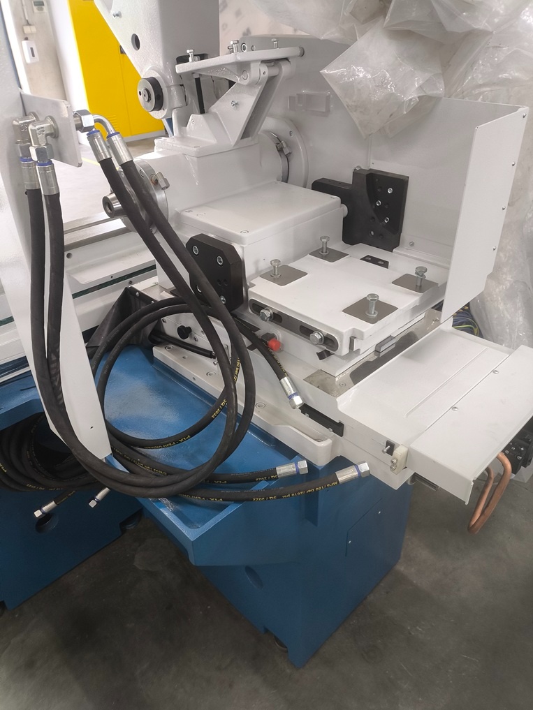 Szlifierka uniwersalna do wałków i otworów RUP 28 X 500 FMT - 7