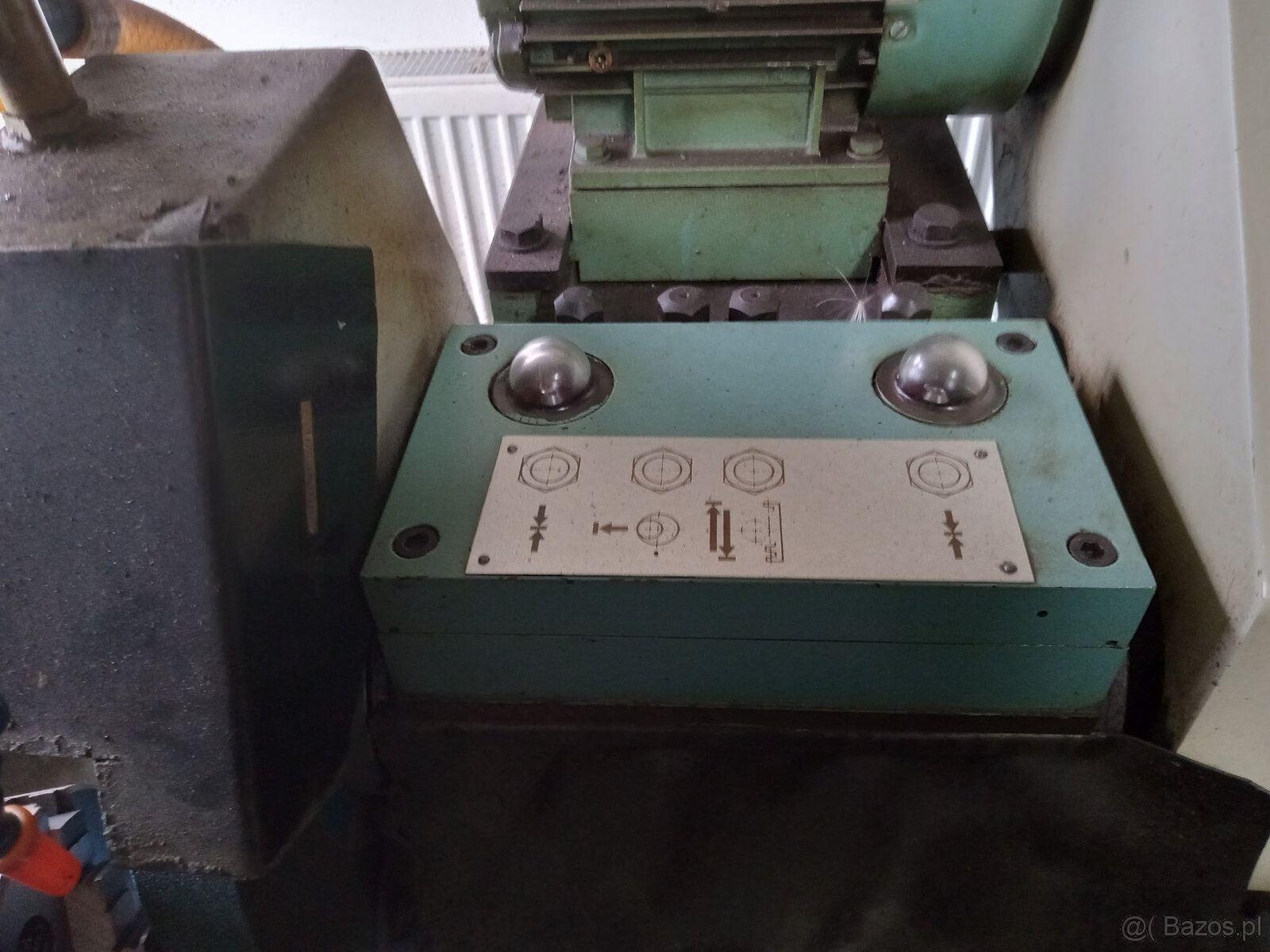 Szlifierka kłowa TOS, typ BU 16 - 7