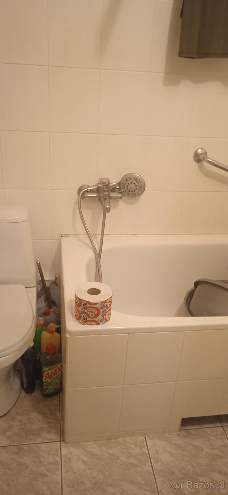 Sprzedam dużą kawalerkę - 7