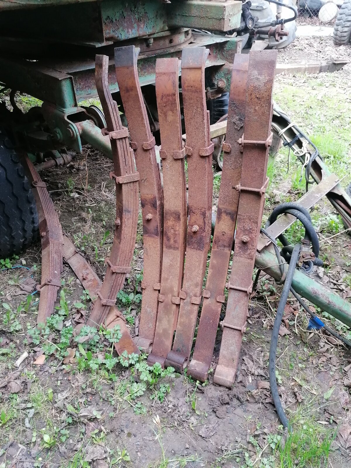 Sprzedaję przyczepę BSS 9t i 8t oraz wiele części zamiennych - 7