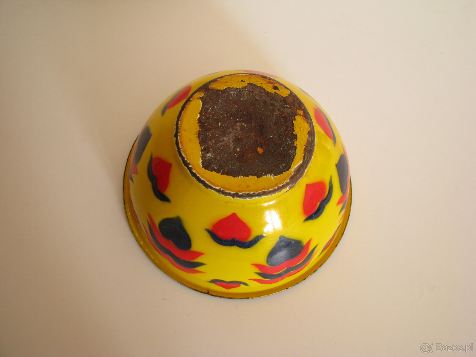 Piękna, stara, metalowa, emaliowana na żółto miska we wzory - 7