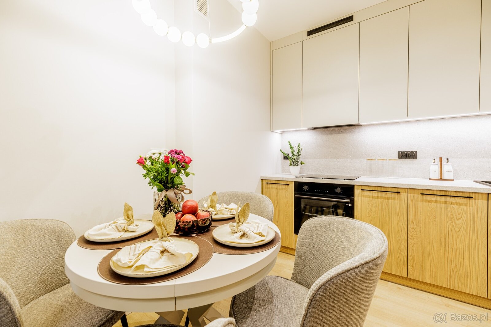 Mieszkanie o powierzchni 50m2, VII piętro, winda, duży balko - 7