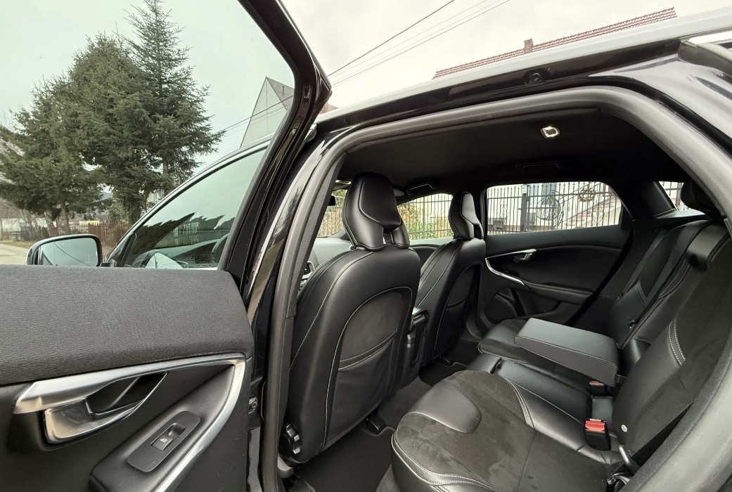 Volvo v40 w wersji Desing - 7