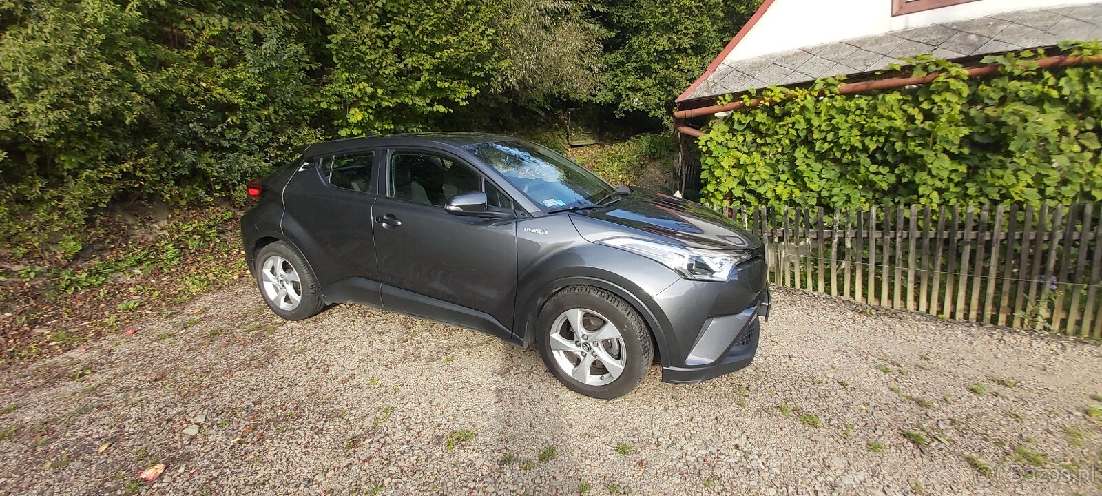 Sprzedam Toyotę CHR- hybryda - 7