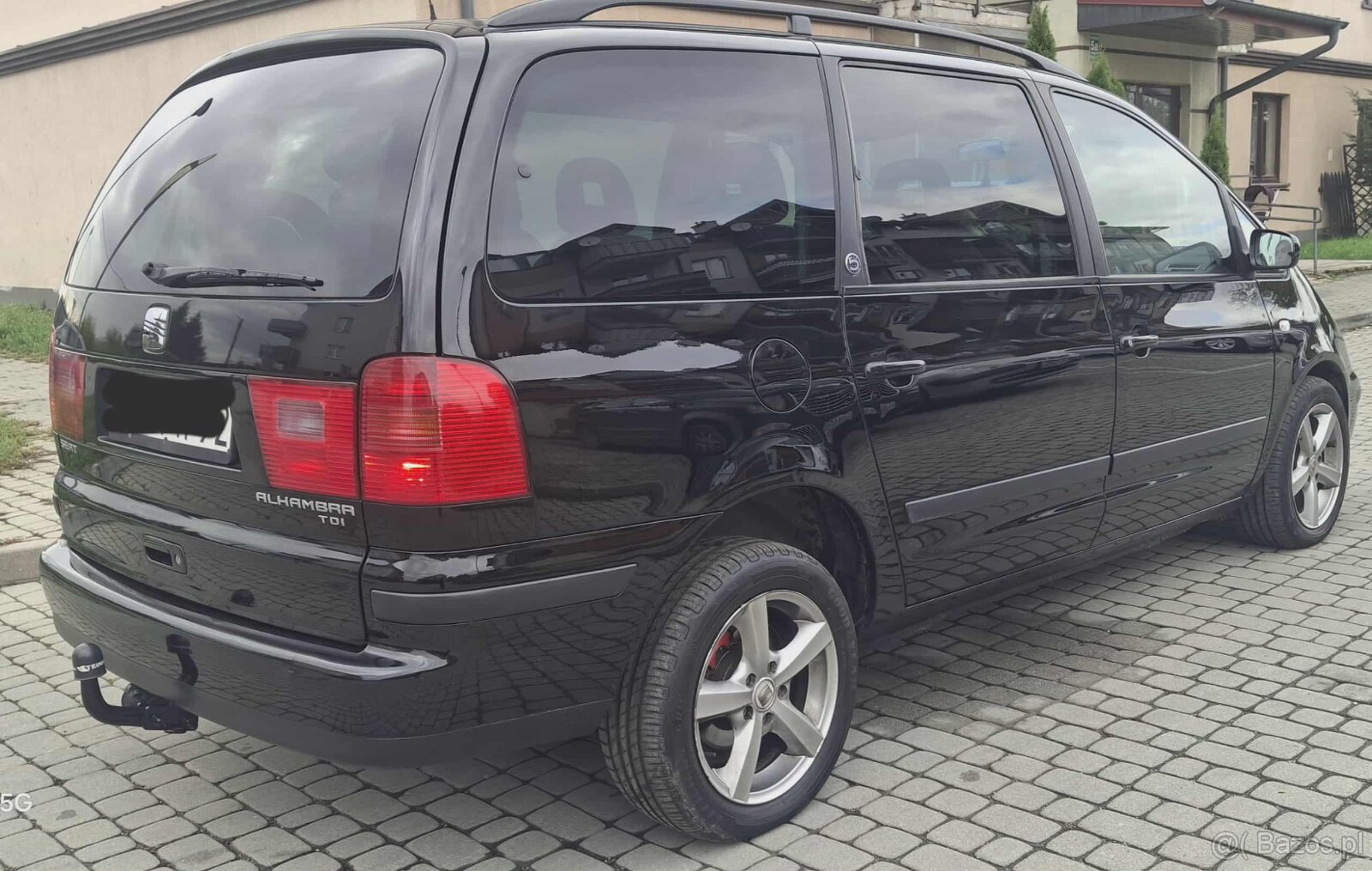 Sprzedam pięknego Seata Alhambra 1.9 TDI bardzo ładny stan - 7