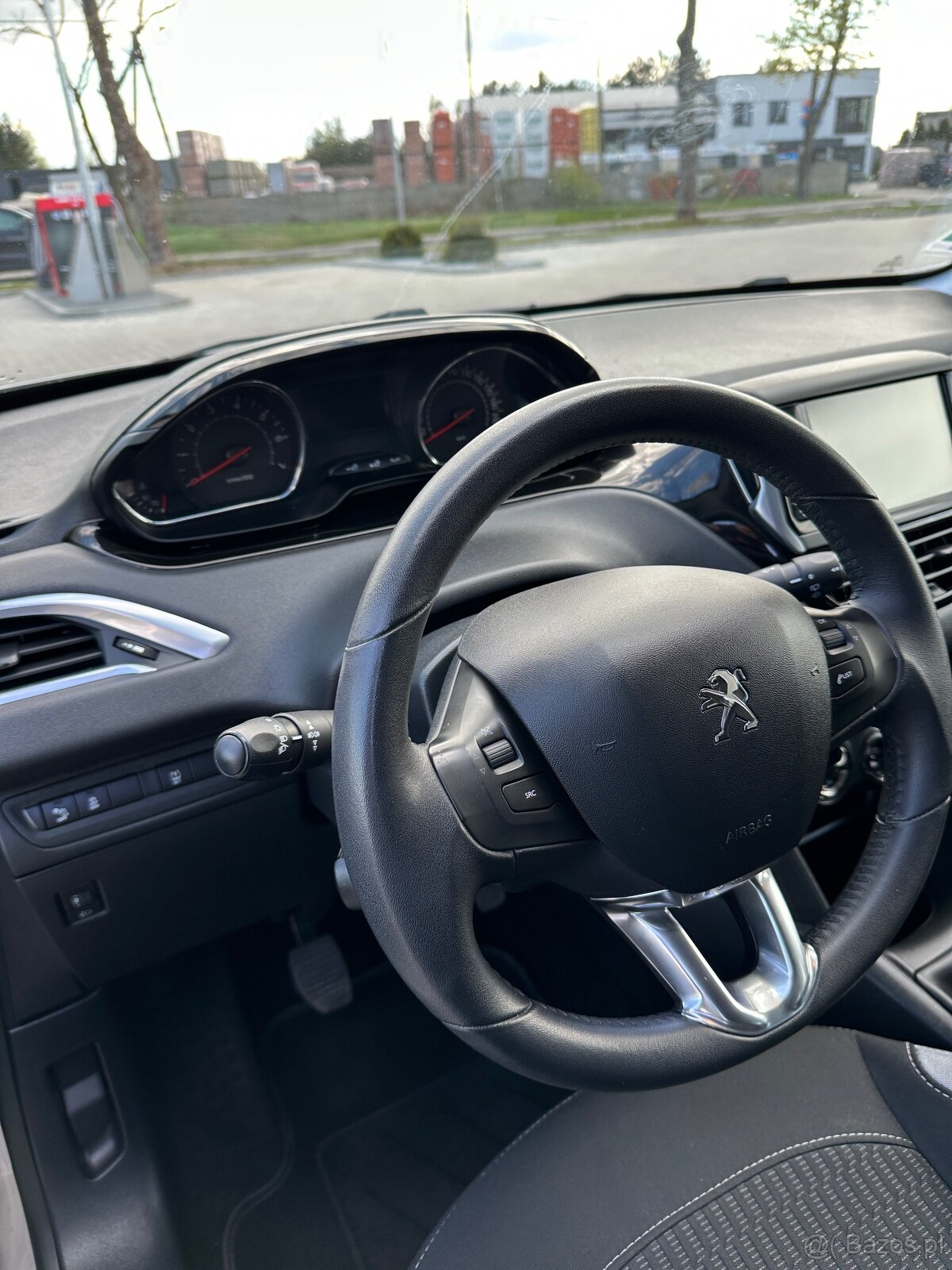 Peugeot 208 - 7