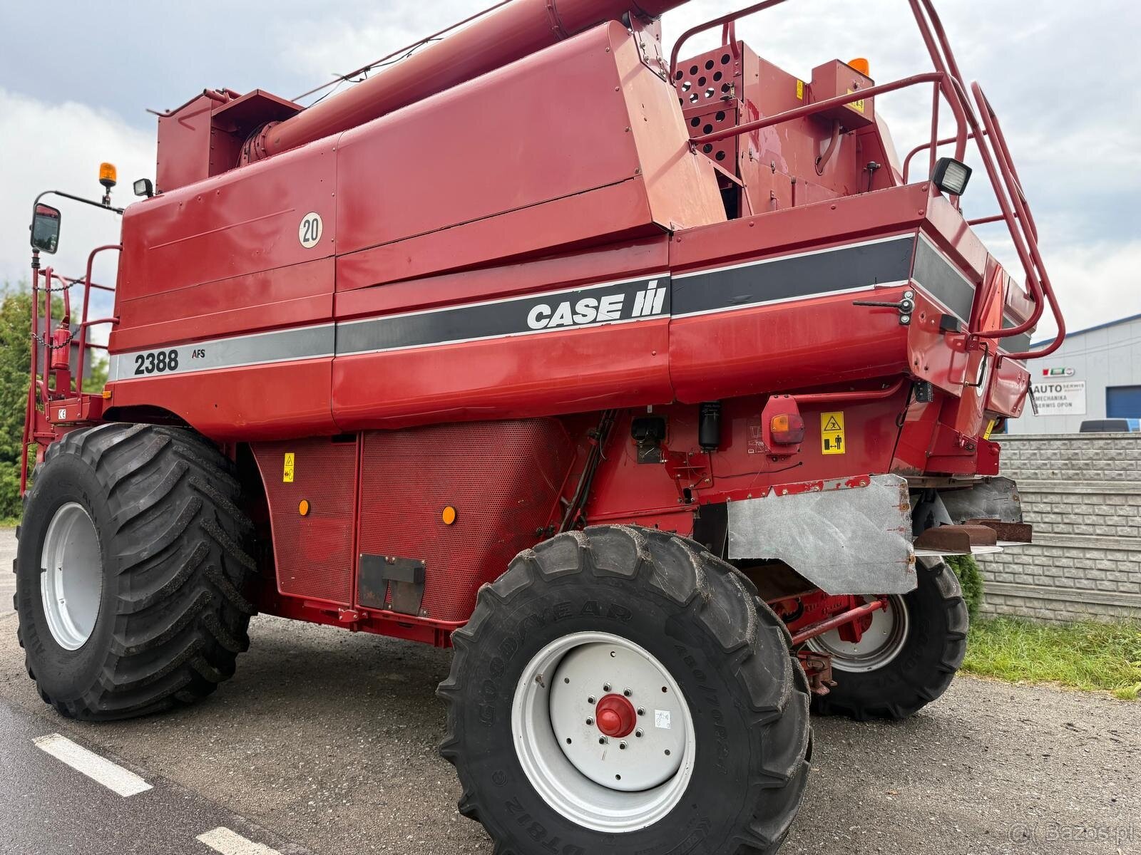 Kombajn zbożowy Case 2388 heder stół do rzepaku rok 2003 spr - 7