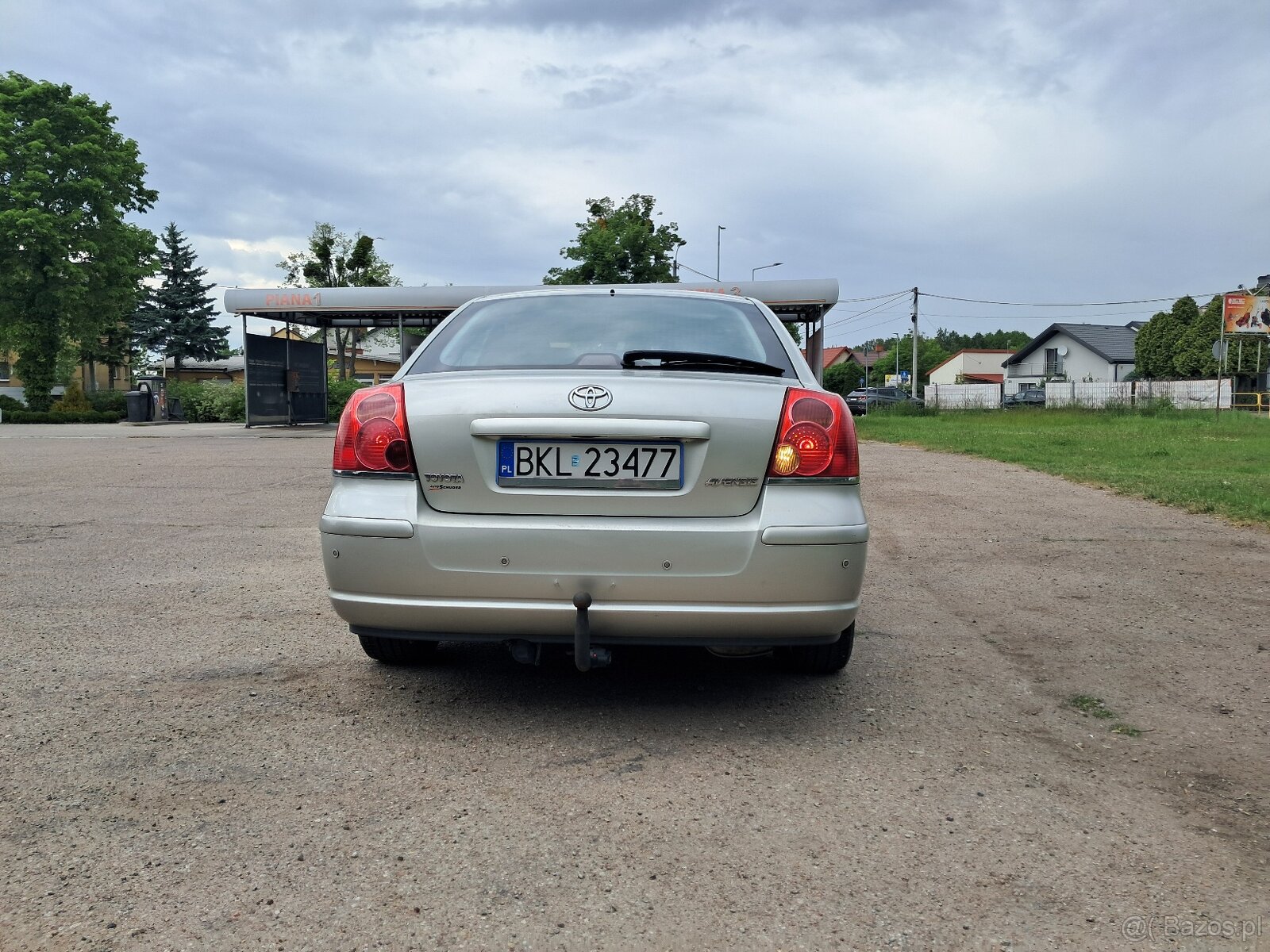 TOYOTA AVENSIS 2.0 D-4D • HATCHBACK • KLIMATYZACJA • XENON • - 7