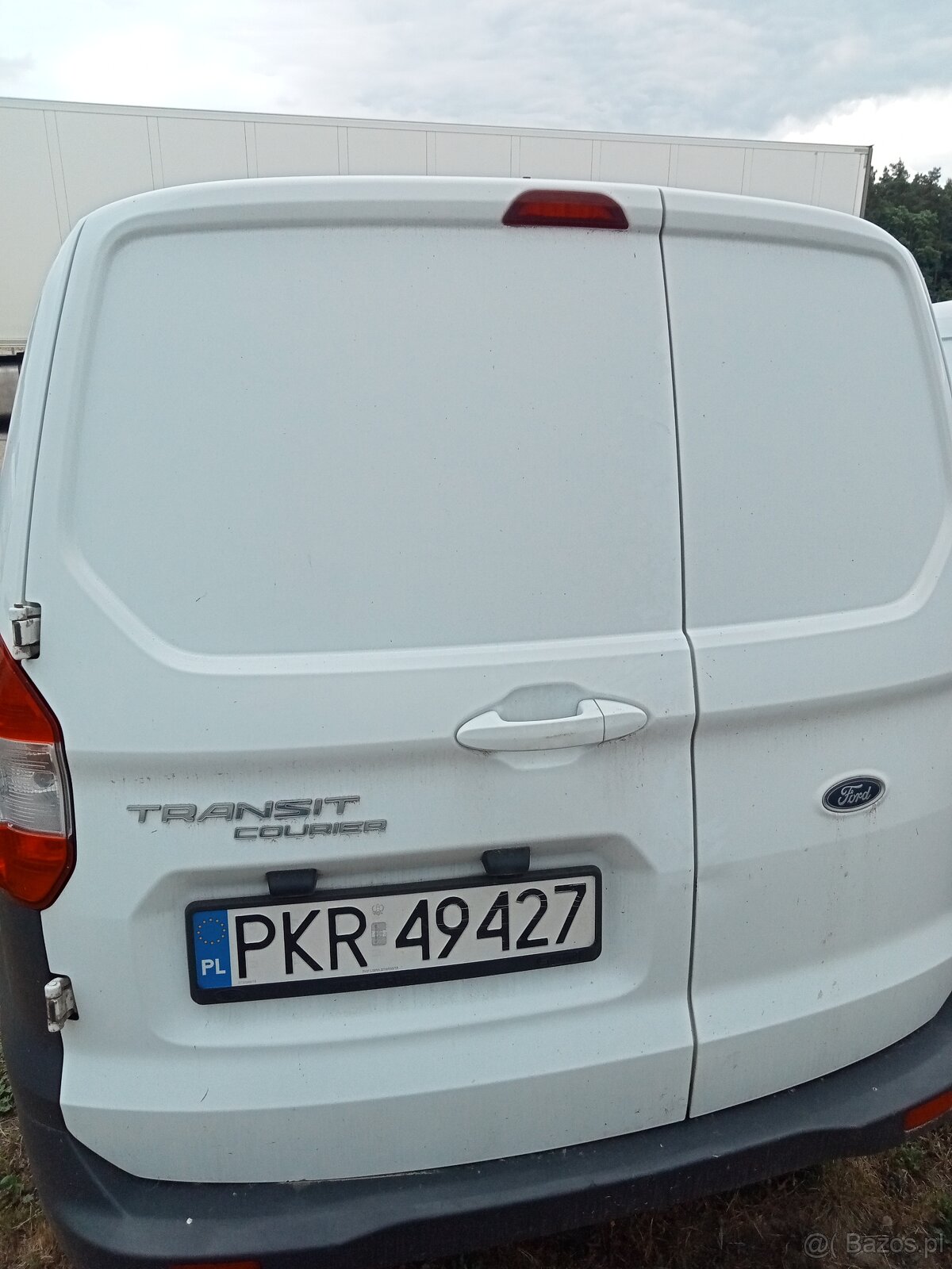 Ford Transit Courier 1.5 - 7