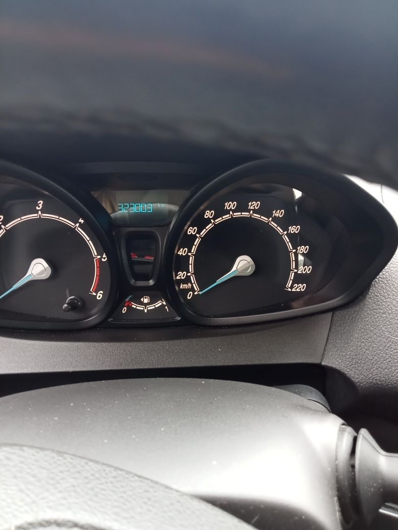 Ford Transit Courier 1.5 - 7