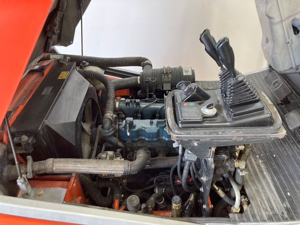 Sprzedaję używany wózek widłowy BT CBD 18 (01350) - 7