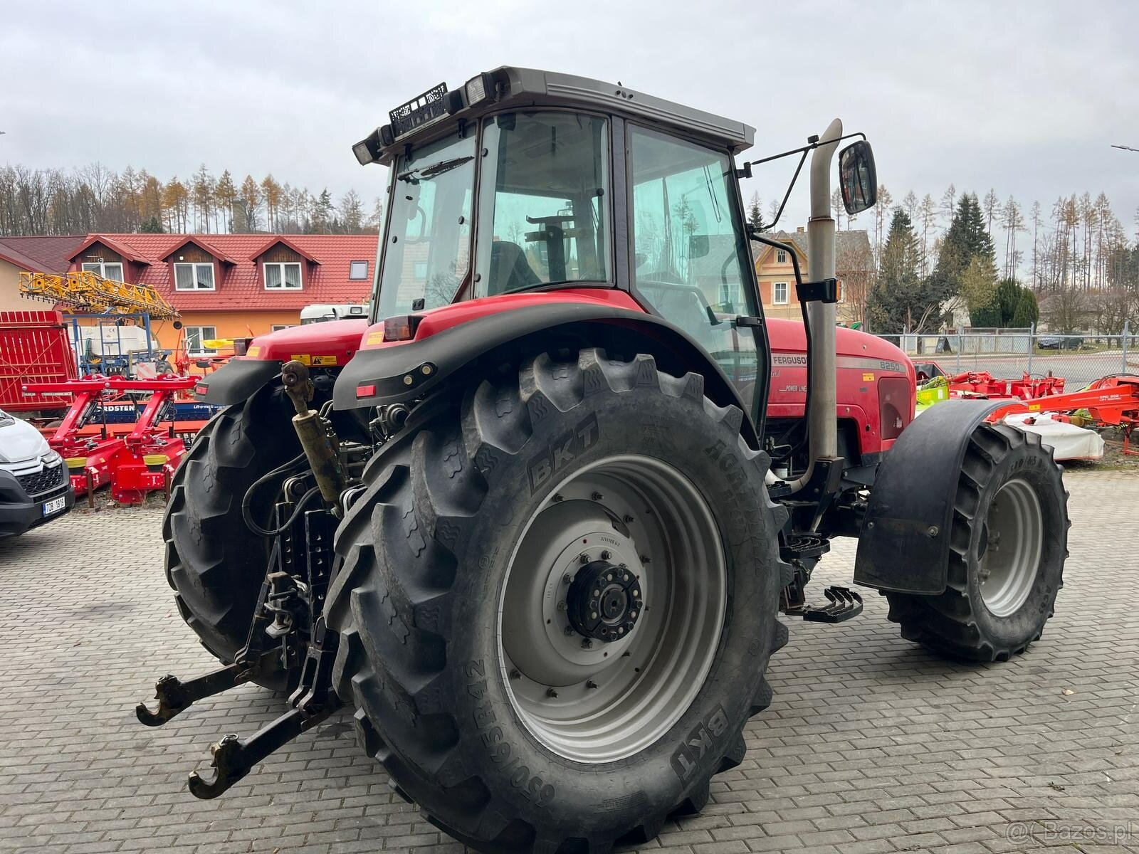 Massey Ferguson Model: 8250-4 - 7