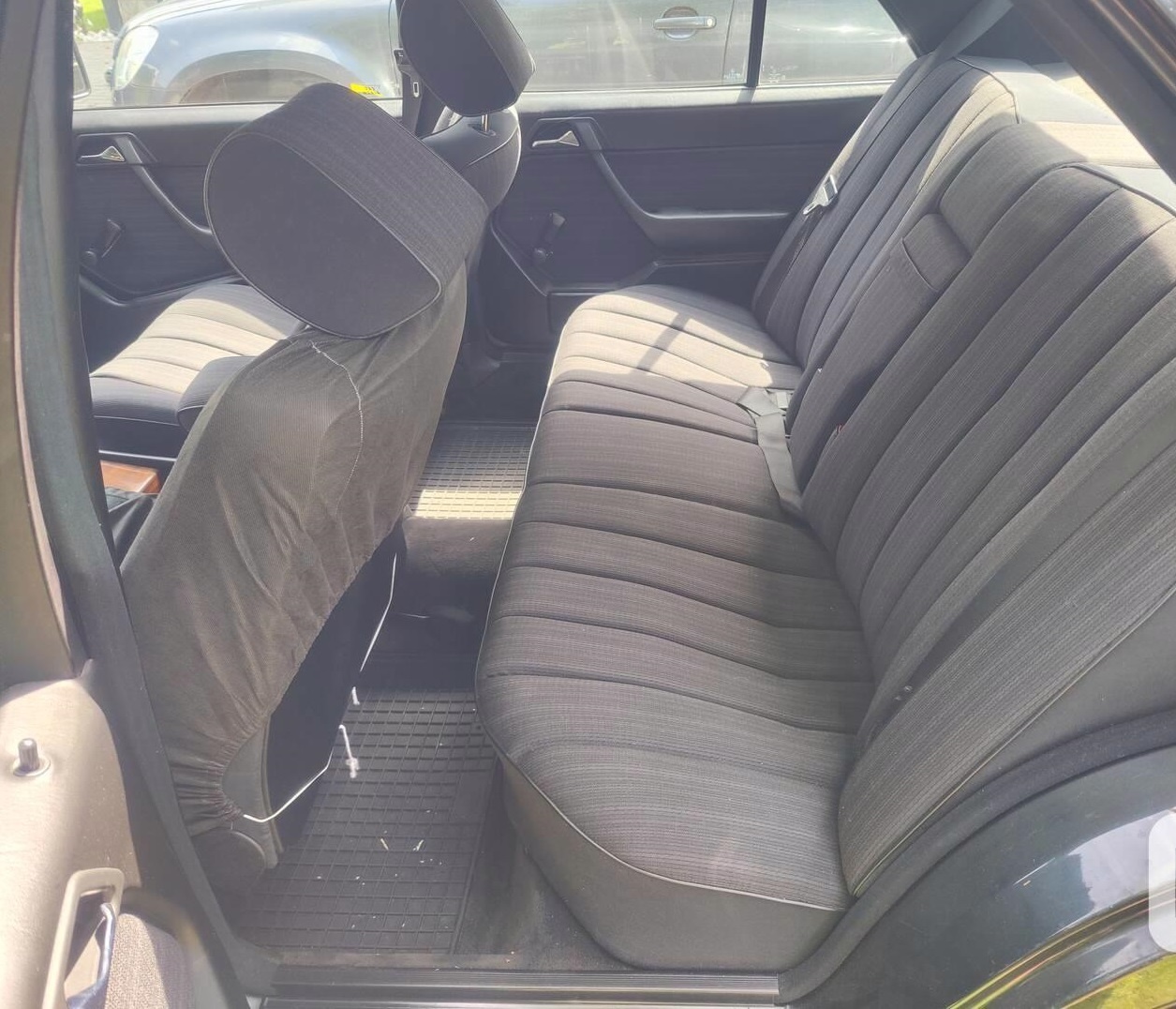 MERCEDES BENZ 124 (230e) - 7