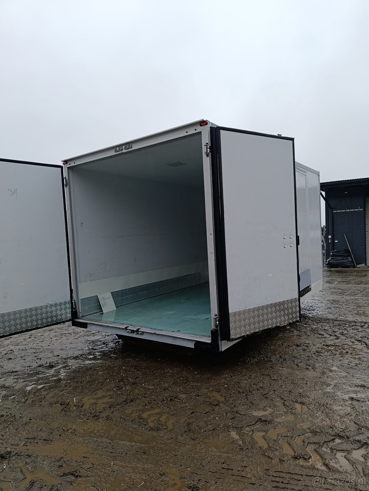 Kontener magazynowy / Zabudowa Chłodnicza / Kontener Magazyn - 7