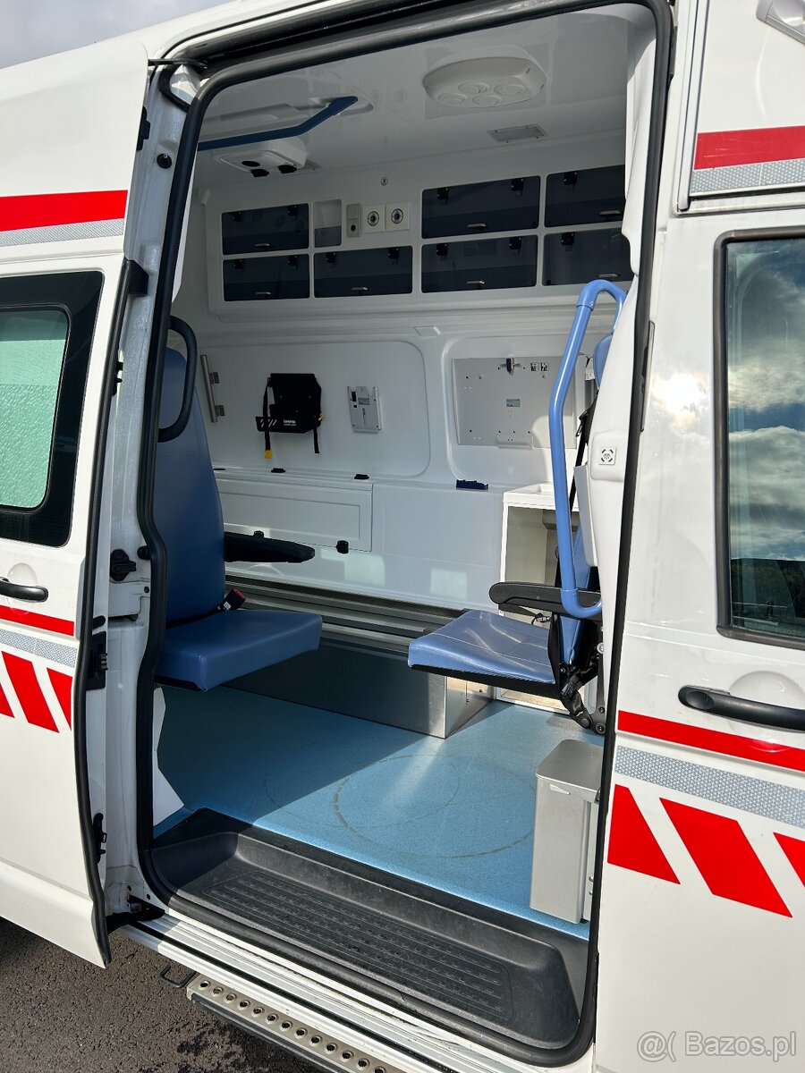 VW T6 - 2.0 TDI Ambulans / Karetka DSG - 4x4 - 7