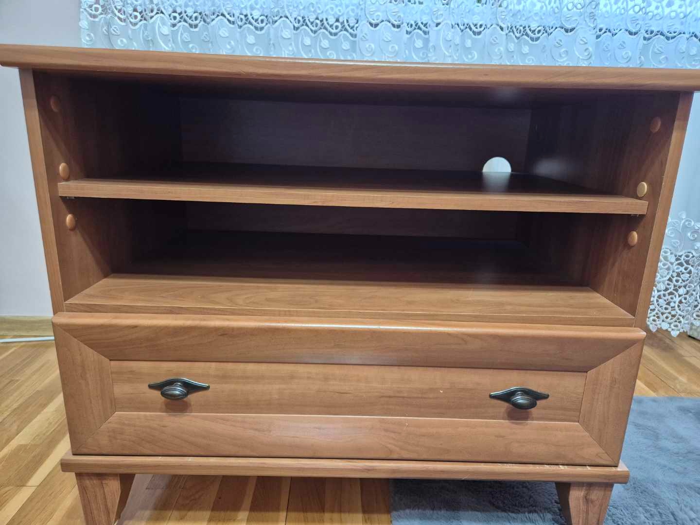 Stół i 6 krzeseł + komoda witryna i stolik - 7