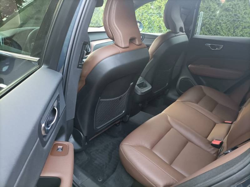 Sprzedam Volvo XC60 T5 AWD 4x4 Momentum - 7