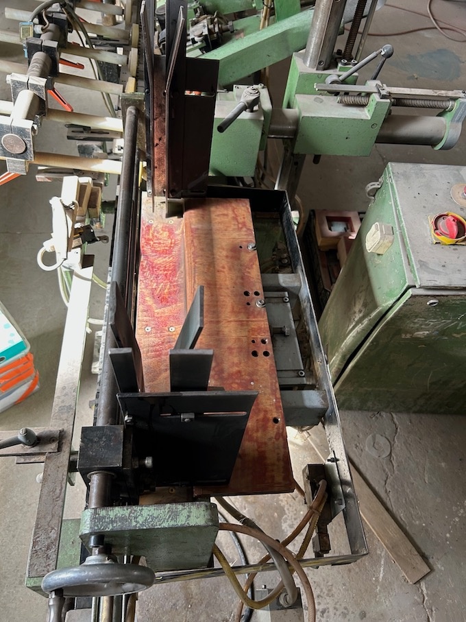 Uniwersalny podajnik elementów do maszyny z magazynkiem - 7