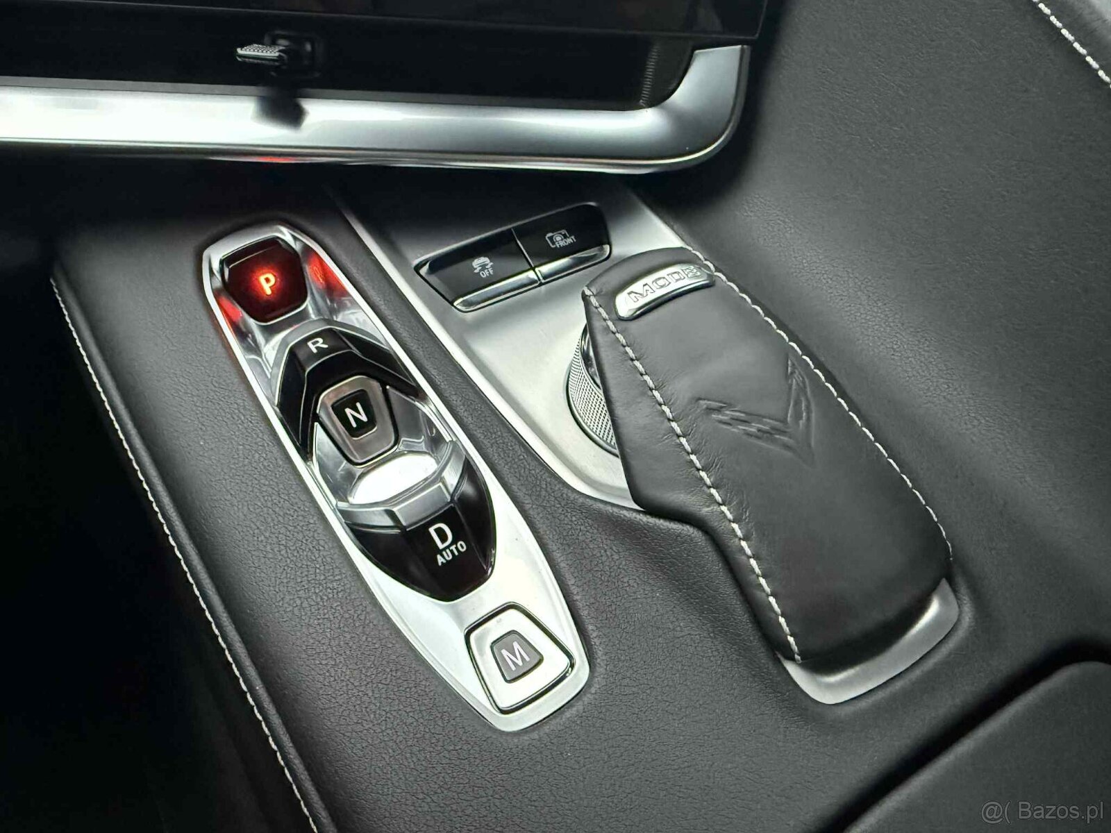 Corvette C8 70th - 7