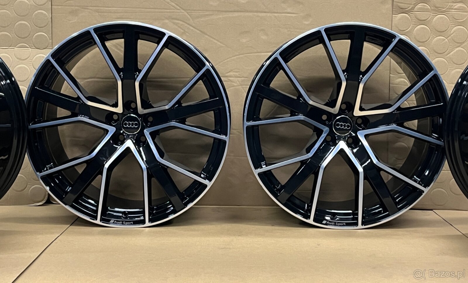 Felgi Audi Q8 SQ8 10J x 22 ET21 4M8601025Q / AQ 5x112 - 7