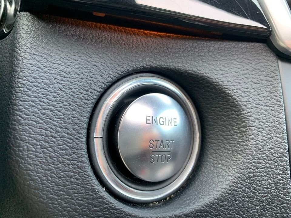 2011 Mercedes-Benz E 220 Avantgarde AMG Package - 7