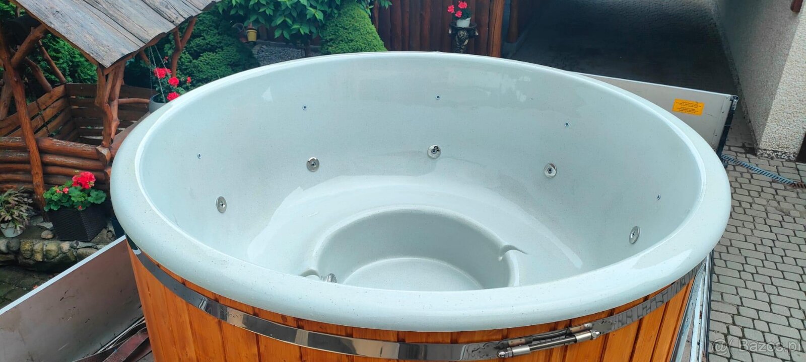 Balia ogrodowa z piecem na drewno, jacuzzi ogrodowe - 7