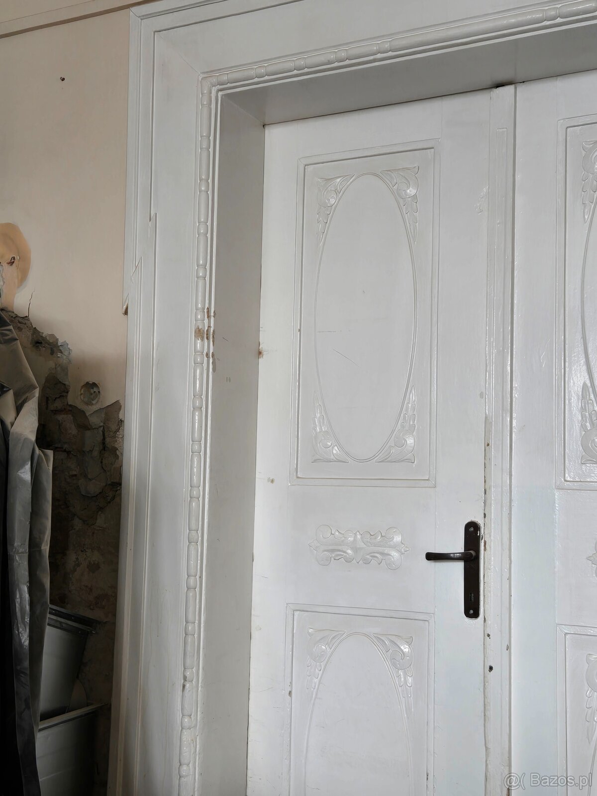 Antyczne drzwi drewniane dwuskrzydłowe z ościeżnicą – kamien - 7